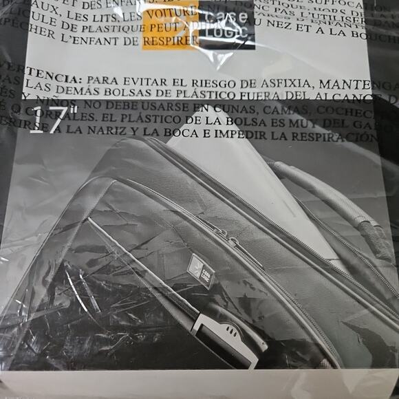 Case Logic VNC-17 Value Slimline 17-inch Laptop Case (Black) - Picture 9 of 12